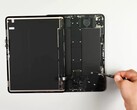 iPad Pro 的维修可能很简单,但要拆卸屏幕却绝非易事(图片来源:iFixit)