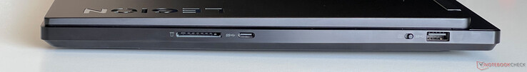 右侧SD 读卡器 USB-C 3.2 Gen.1（5 GBit/s、DisplayPort ALT 模式 1.4、Power Delivery）、网络摄像头 eShutter、USB-A 3.2 Gen.1（5 GBit/s）。