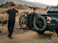 Aventon Aventure M 电动自行车配备 720 Wh 电池(图片来源:Aventon)