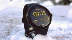 期待已久：据说谷歌 Pixel Watch 4 比前代产品更容易维修。(图片来源：Notebookcheck）