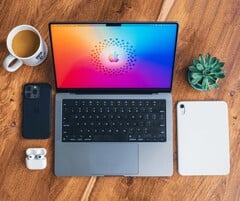 下一代 MacBook Pro 预计会更轻,但厚度几乎不会减小。