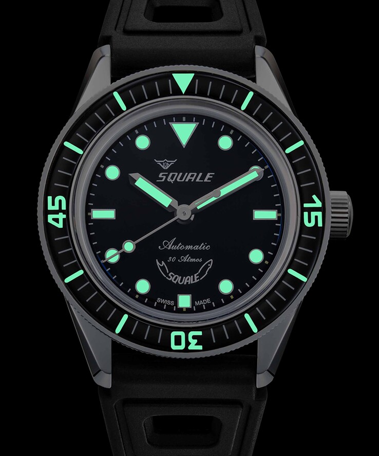 Squale Sub-37 Legend 具有 300 米防水性能