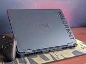HyperX Omen 16 《Valorant》特别版外观很棒，但深色的表面简直像磁铁一样吸附指纹