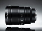7Artisans 135 mm f/1.8 全画幅镜头现已推出适配徕卡、松下和索尼的版本。