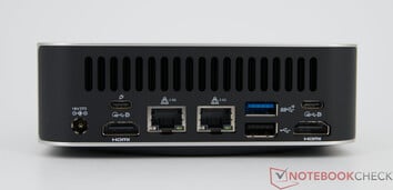Geekom A9 Max - 背面的连接件