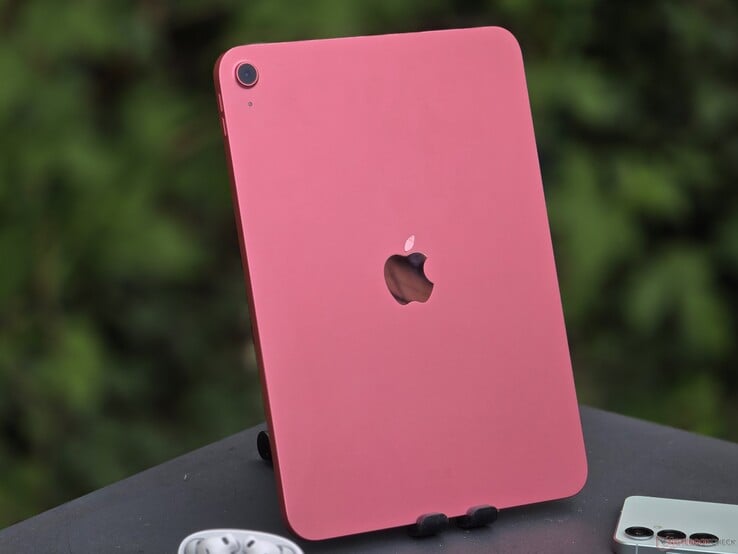 Apple iPad 11 A16 2025 平板电脑评测（图片来源：Marcus Herbrich）