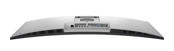 戴尔 UltraSharp 配备了一系列端口，包括高速 USB-C 和 USB-A 端口。(图片来源：戴尔）