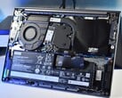 联想 ThinkBook 14 G9 IPL 的内部结构。
