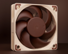 每个 Noctua 风扇都配有 3 针和 4 针 PWM 连接器。(图片来源:Noctua)