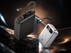 Zeno 20,000 mAh 和 Zeno 10,000 mAh 移动电源（从左至右）