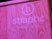 Straptic 是一款具有触觉反馈功能的手环