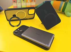 回顾：Torras MiniMag 电源箱、Ostand 电源箱和 Ostand 保护套。提供者：Torras