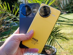Poco F7 Pro 和 Poco F7 Ultra（从左到右，图片来源：Daniel Schmidt）