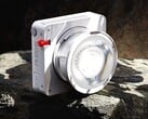 Godox 最新推出的 LED 灯输出功率高达 120 瓦。(图片:Godox)