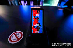 全新的分频 OLED 屏幕。(来源：TCL）