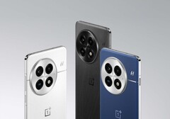 OnePlus 13 旗舰智能手机配备 6.82 英寸显示屏。(图片来源：OnePlus）