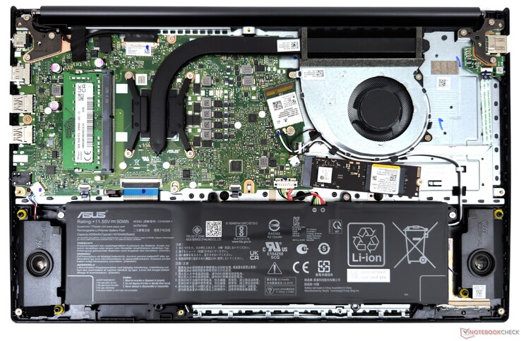 华硕VivoBook 15X OLED M3504YA：内部情况