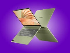 IdeaPad 15AKP12 内置数字小键盘。