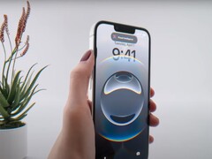 如图所示:运行 Visual Intelligence 的 iPhone 16E。(图片来源:Apple)