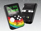 最新款的Super Pocket Gaming掌机预装了34款游戏。