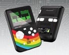 最新款的Super Pocket Gaming掌机预装了34款游戏。