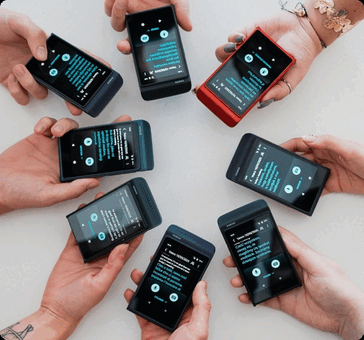 Vasco Translator Q1 配备 1300 万像素摄像头,用于照片翻译(图片来源:Vasco)