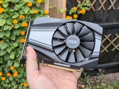 战地 6》基准测试中使用的华硕 GTX 1650 Super 显卡（图片来源：RandomGaminginHD via YouTube）)