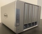 TerraMaster F4-423上手。快速的4盘NAS，具有诱人的价格性能比