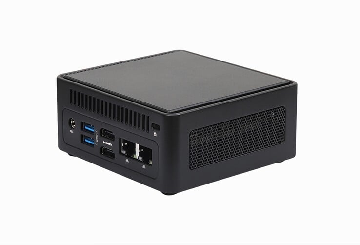 后置 I/O 接口包括双 2.5GbE 端口、双 HDMI 端口和双 USB-A 端口。