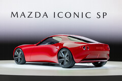 马自达 Iconic SP 承诺采用均衡的重量分配、相对较轻的车身和双倍于 MX-5 Miata 的动力。(图片来源：马自达）