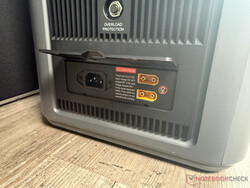 Aferiy P280 的充电接口