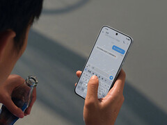 OnePlus 分享紧凑型 13T 的显示规格（图片来源：OnePlus）