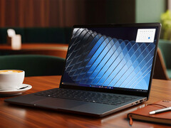 戴尔 Pro 5 Series 14 (P514260) 采用铝质顶盖、掌托和底盖。