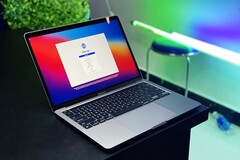 MacBook 应至少每 49 天重新启动一次。