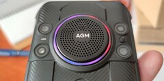 AGM H5 Pro坚固耐用的智能手机摄像头、扬声器和LED环形区域（来源：自己）。