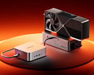 Maco-L 7735U 配备 OCuLink 和 USB4 接口。图为:搭载该迷你电脑的 eGPU 配置。