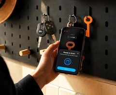 Autonomous Key 会锁定应用程序，直到通过 NFC 扫描钥匙为止。