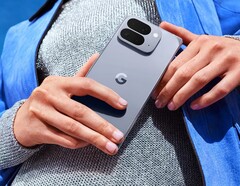 谷歌 Pixel 10 系列的设计几乎没有变化。(图片来源：谷歌）