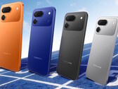 Tecno Spark 50 Pro 提供动感橙、午夜蓝、墨黑、钛灰（从左至右）以及云白（未展示）五种配色。