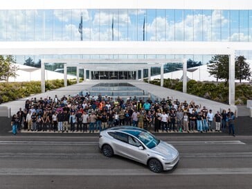 德克萨斯州Giga工厂的Model Y L车型生产