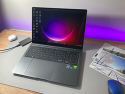 三星Galaxy Book3 Ultra 16（i9-13900H，RTX 4070）提供：