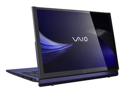 Vaio T 钴蓝色特别版在平板模式下的外观