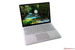 微软Surface Laptop 2 笔记本电脑评测. Test unit provided by Cyberport