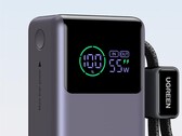 深灰色的 Ugreen Nexode 移动电源