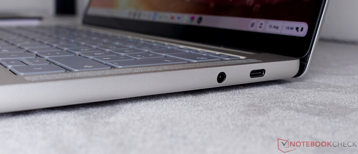 3.5 毫米耳机；USB-C（PD 和 DP）