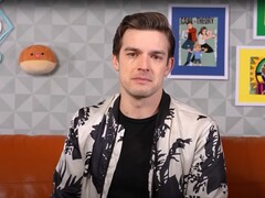 MatPat 不仅提出游戏理论。这位 YouTuber 还在他的四个频道上分析电影、食物甚至美容产品。(来源:YouTube/游戏理论家)