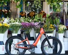 Momentum Vida E+ 电动自行车单次充电总续航里程为 55 英里（88.5 公里）（图片来源：Momentum）