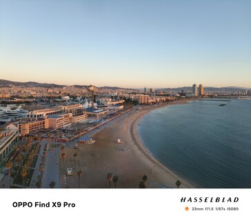 几秒钟后,位置略有不同,Oppo Find X9 Pro 拍出了一张色彩准确的照片。