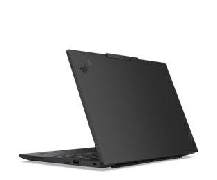 联想 ThinkPad X13 第 7 代。