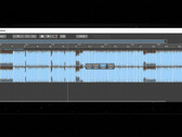 Audionaut 开源多轨音频编辑器，编辑时间轴上显示着音频波形。